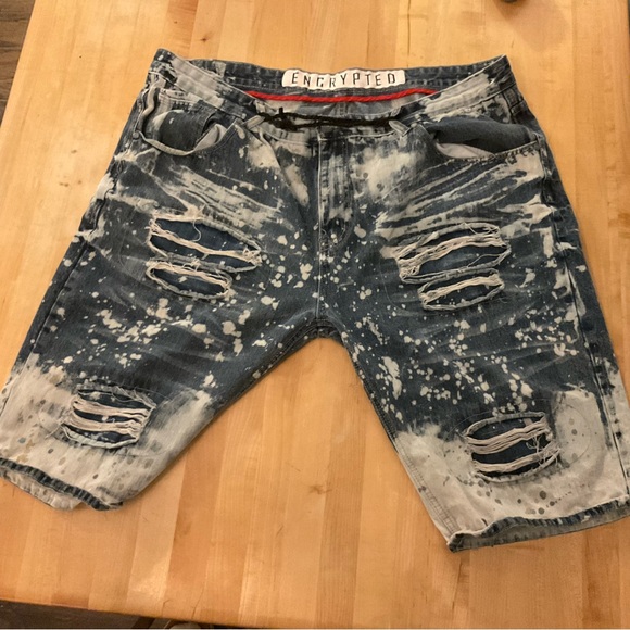 Encrypted Men’s 46 Distressed Denim Shorts Bleach Splatter - Picture 15 of 16